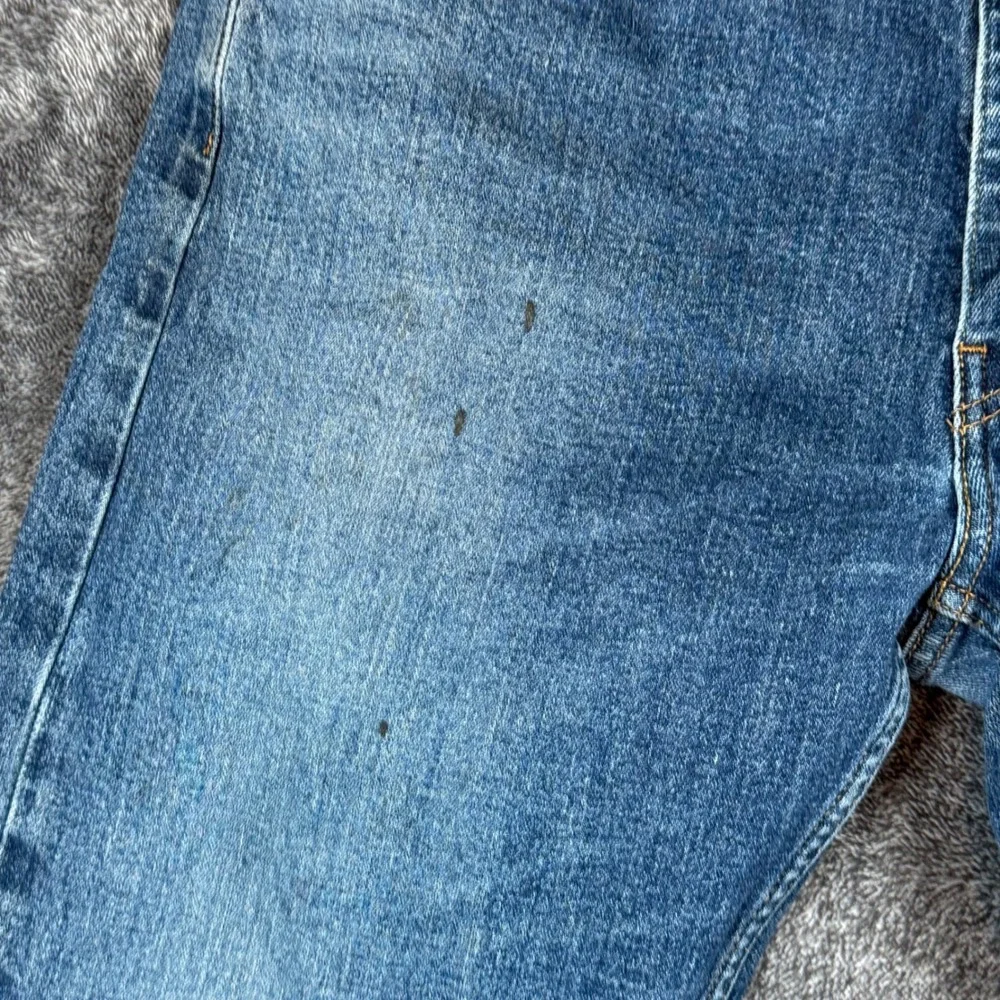 Levi's 505 Jeans Mens 38x30 Blue Regular Fit Straight Leg Distressed USA